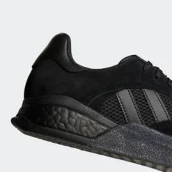 ADIDAS 3ST.004 Core Black/ Core Black -Ski Apparatuur Winkel 3ST.004 Schoenen zwart FY0501 41 detail