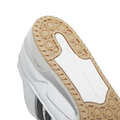 ADIDAS Forum 84 Low ADV Cloud White / Core Black / Cloud White -Ski Apparatuur Winkel adidas forum 84 low adv cloud white core black cloud white heel