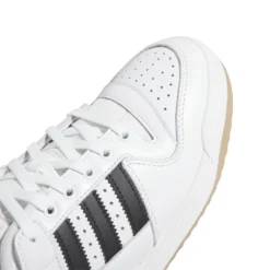 ADIDAS Forum 84 Low ADV Cloud White / Core Black / Cloud White -Ski Apparatuur Winkel adidas forum 84 low adv cloud white core black cloud white tip