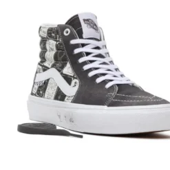 Vans Skate Sk8-Hi Daniel Johnston Raven -Ski Apparatuur Winkel vans skate sk8hi daniel johnston raven side